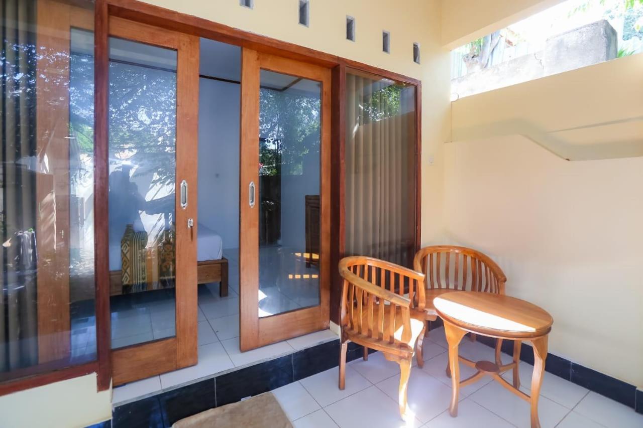 Appartamento Radika House Gili Trawangan Esterno foto