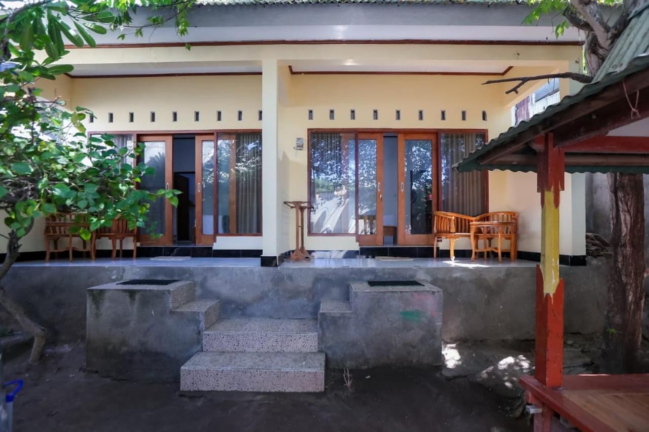Appartamento Radika House Gili Trawangan Esterno foto