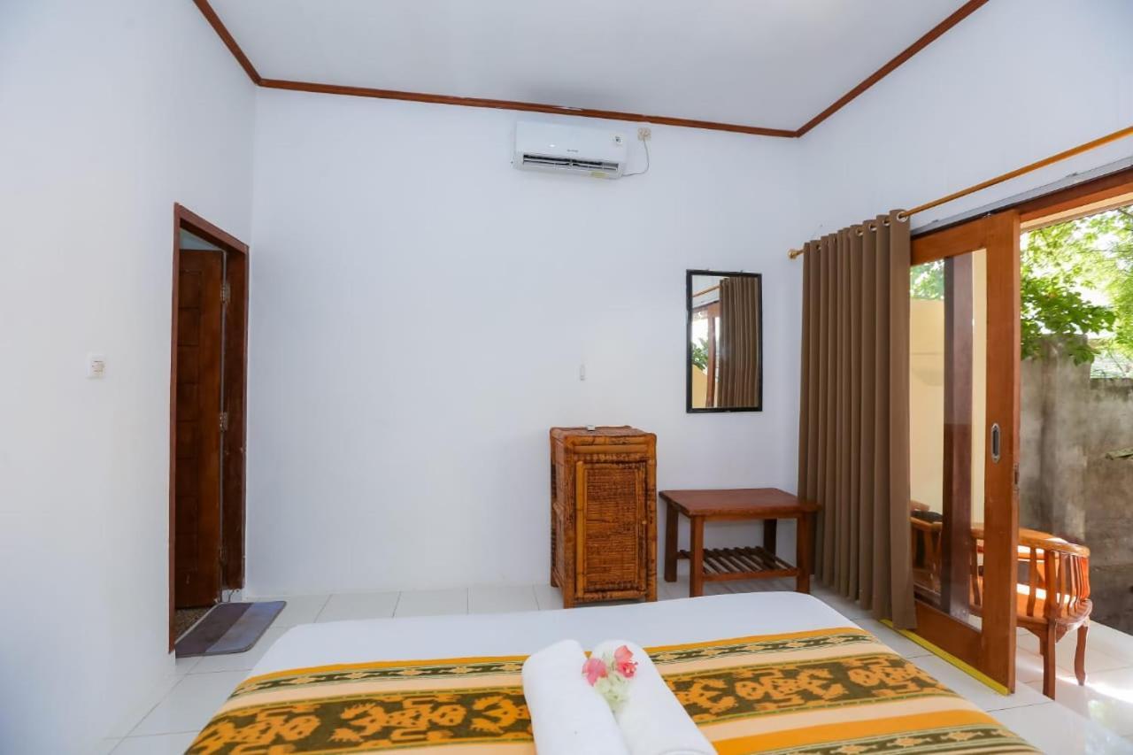 Appartamento Radika House Gili Trawangan Esterno foto